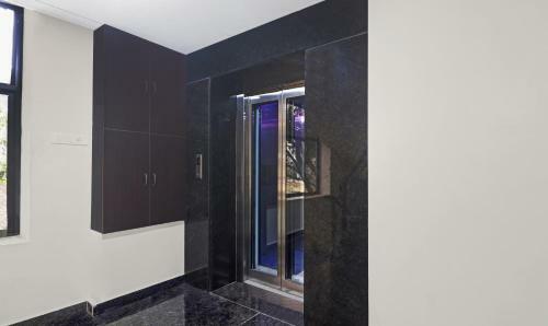 Treebo Trend Hotel Purple Square