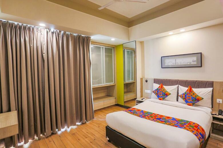Treebo Trend Hotel Avr