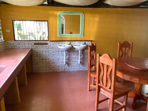 Hostal Sipalay Jewel Guest House