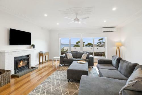 Sea Escape Lorne