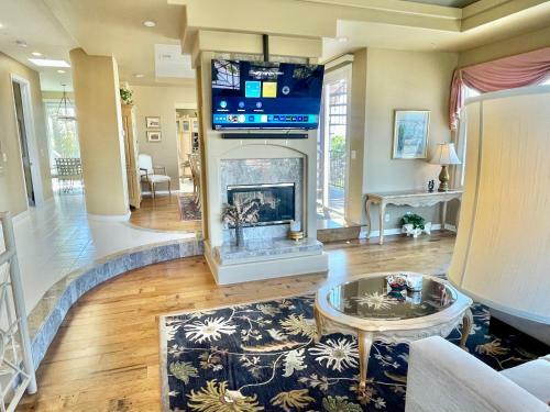 $2.2m Views! 2bd Garage. Roofdeck.spa Tub.cls2pier
