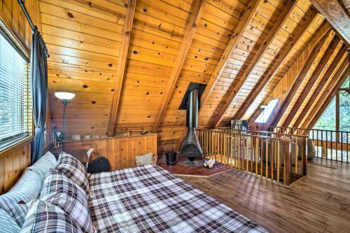Running Springs Cabin With Large Deck And View!