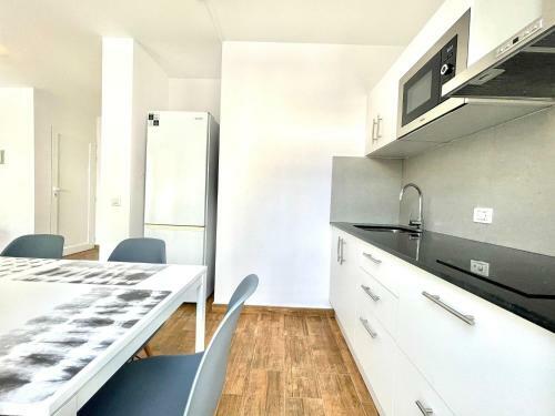 Cozy Apartment With 2 Bedrooms And Pool In Los Cancajos