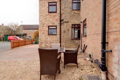 Pass The Keys Beautiful 4br With Private Garden