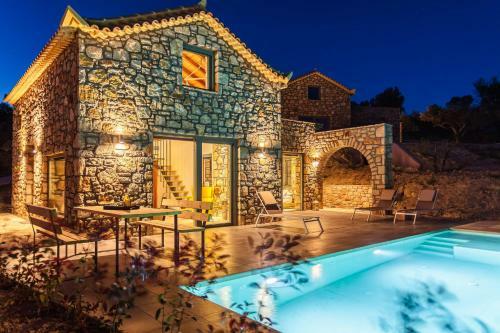 Gerakada Exclusive-seaview Villa With Private Pool