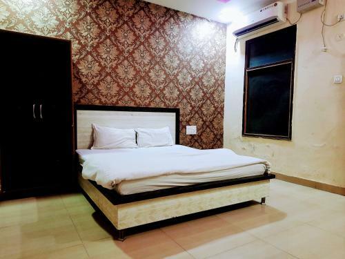Hotel Samrat