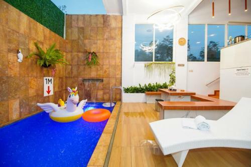 White Swan Private Villa