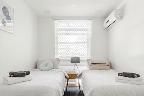 Great Location Wembley Downs City Beach Home