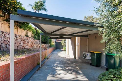 Great Location Wembley Downs City Beach Home