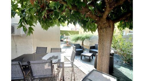 Holiday House For 6 People