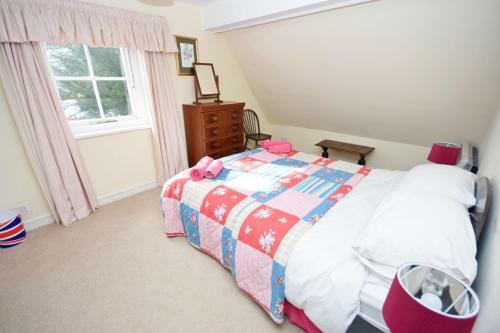 Pepper Pot Cottage , Compton