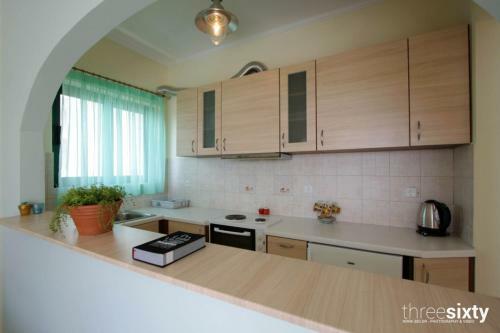 Apartamento Sarantos Pool Suites