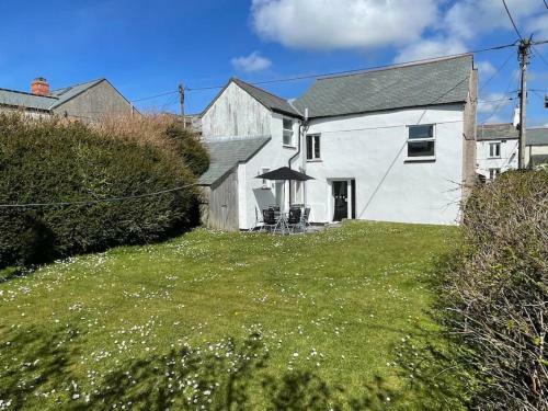 Narnia, Delabole, Sleeps 8