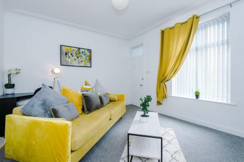 Akroyd House By Lavender Stays