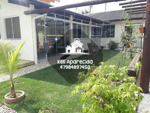 Casa Com Piscina