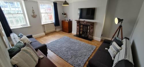 Diamond Harbour - Fresh Apartment In Ramsgate Town