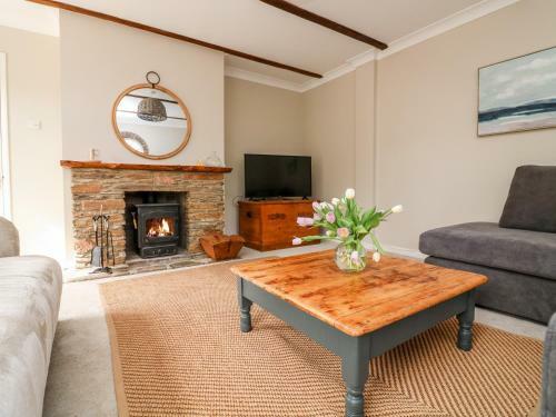 1 East Farm Cottage