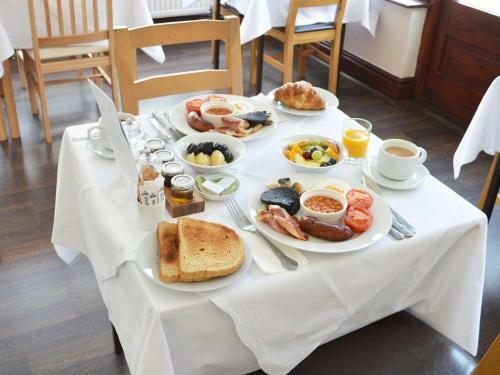Bed & Breakfast East Lyn House