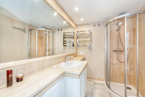 Luxury Townhouse Golden Mile