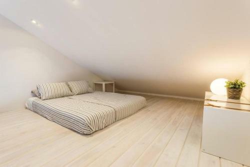 Scandi Loft Puerto Banus Marbella Pool Wifi Paddle