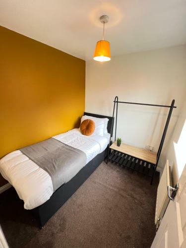 Spacious 3-bedroom House With 5 Beds And Sofa-bed