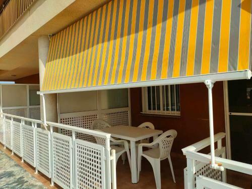 A H Rentals Apartramento Marysol I