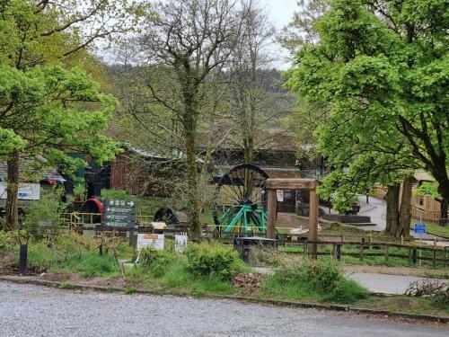 Headstock Camping