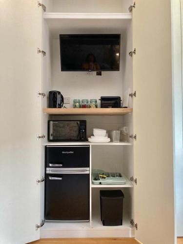 Large Apartment@the Bruce Rwy With Private Parking
