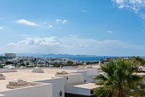 Villa 3br Home - Private Heated Pool - Parking