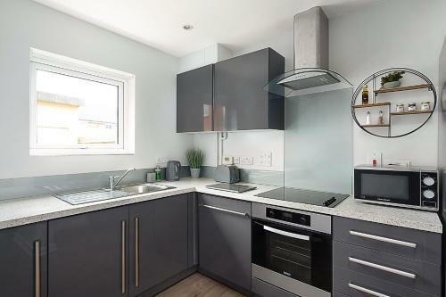 Stylish Serviced Apartment In Reading