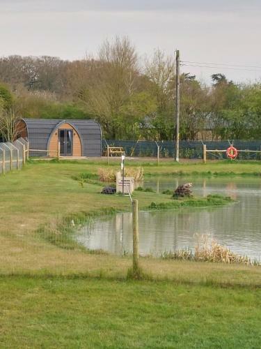 Oak Lodge Pods