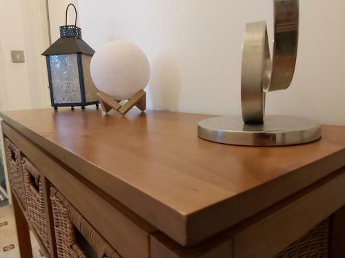 Sheffield City Centre , Free Wifi & Parking - Private Room - Shared House