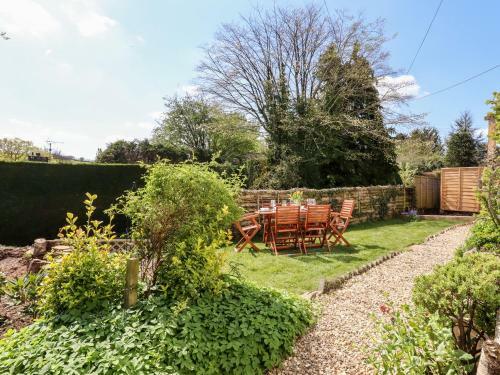 Holly Cottage