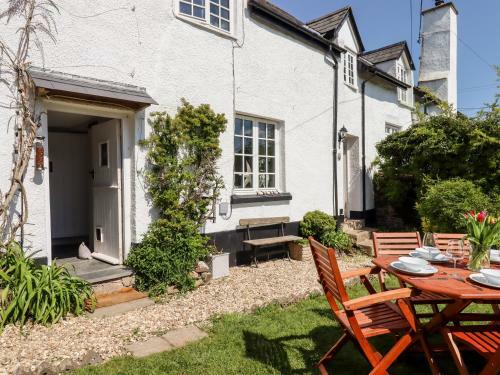 Holly Cottage