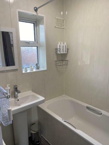 Apartamento Spacious & Modern 3 Bed House
