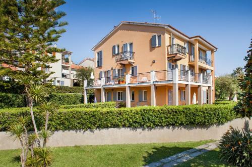 E6-12 Bilocale Borgo Rovere