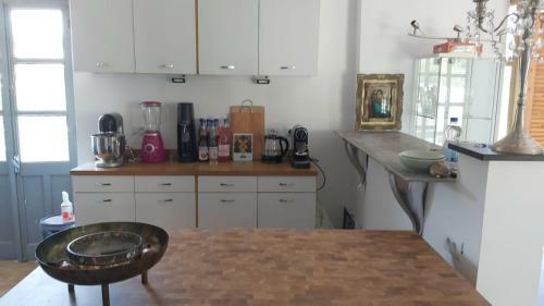 Immaculate 1-bed Apartment In Mombercelli