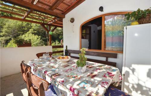 One-bedroom Apartment In Bogomolje