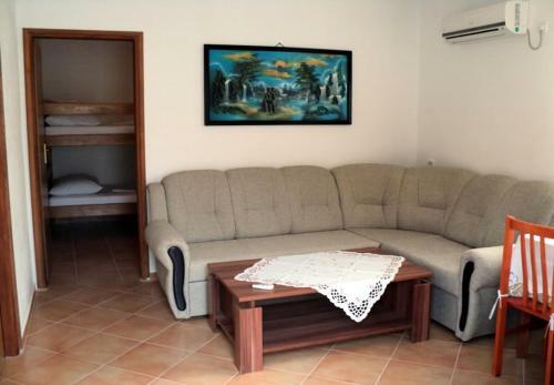 Apartments Niko - 40m From The Beach