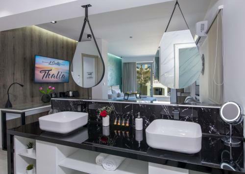 Hotel Xsuites