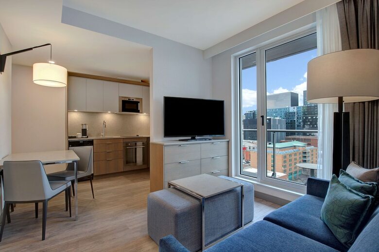 Hotel Homewood Suites By Hilton Montreal Downtown