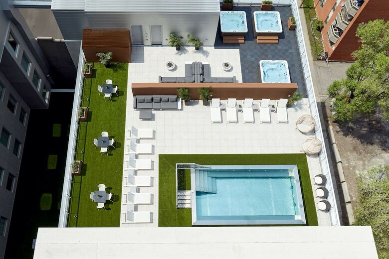 Hotel Homewood Suites By Hilton Montreal Downtown