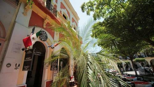 Hotel Machado