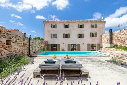 Villa Elena