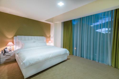 Hotel Pirimze Plaza
