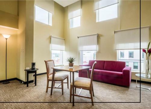 Urban Green Hotel & Suites