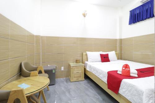Hotel Reddoorz Phan Anh Street