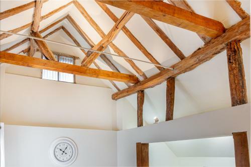 The Old Thatch - Bredon