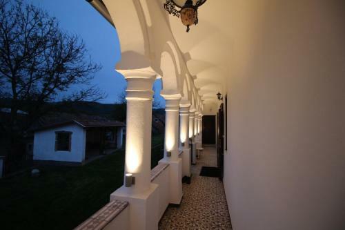 Hostal Antik Vend�gh�z