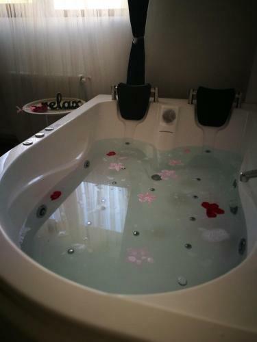Apartamento Ia?i Jacuzzi Residence F